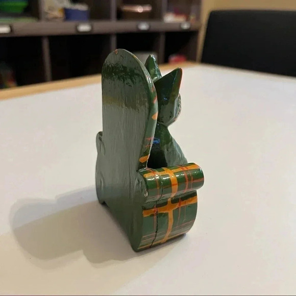 Cat In Armchair 2 Piece Wooden Hand Made Painted Bahamas Green Artisan Island - Picture 4 of 9